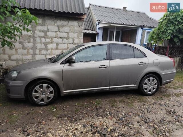 Бежевий Тойота Авенсіс, об'ємом двигуна 1.79 л та пробігом 200 тис. км за 6500 $, фото 1 на Automoto.ua