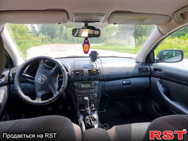 Бежевый Тойота Авенсис, объемом двигателя 1.8 л и пробегом 350 тыс. км за 5000 $, фото 5 на Automoto.ua