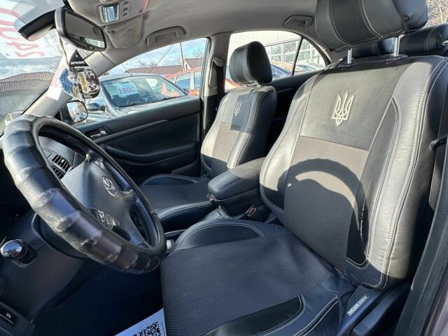 Бежевый Тойота Авенсис, объемом двигателя 2.2 л и пробегом 234 тыс. км за 6400 $, фото 5 на Automoto.ua