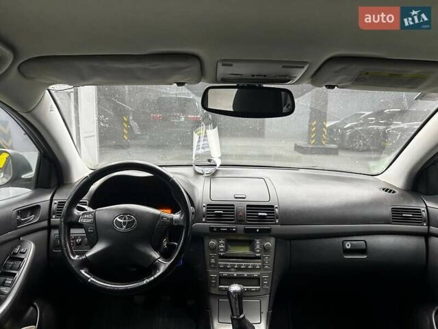 Бежевый Тойота Авенсис, объемом двигателя 1.8 л и пробегом 183 тыс. км за 5500 $, фото 12 на Automoto.ua