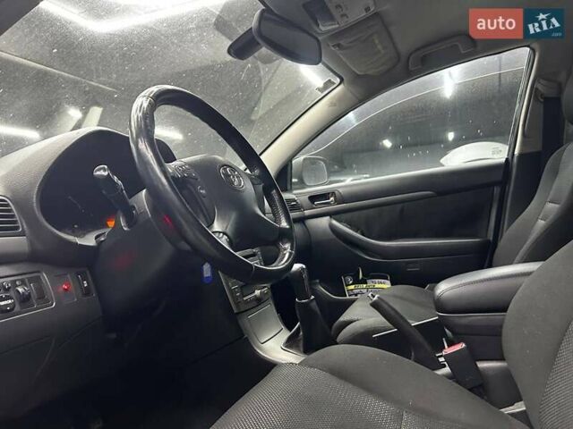 Бежевый Тойота Авенсис, объемом двигателя 1.8 л и пробегом 183 тыс. км за 5500 $, фото 6 на Automoto.ua