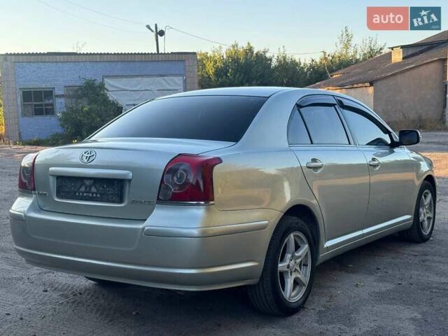 Бежевий Тойота Авенсіс, об'ємом двигуна 1.8 л та пробігом 170 тис. км за 6500 $, фото 10 на Automoto.ua