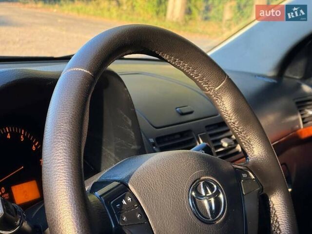 Бежевий Тойота Авенсіс, об'ємом двигуна 1.8 л та пробігом 170 тис. км за 6500 $, фото 23 на Automoto.ua