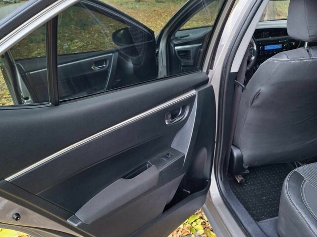 Бежевый Тойота Авенсис, объемом двигателя 1.3 л и пробегом 213 тыс. км за 11000 $, фото 7 на Automoto.ua