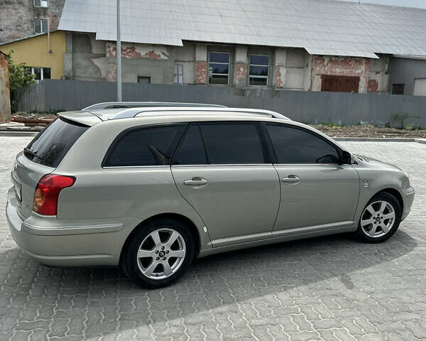 Бежевый Тойота Авенсис, объемом двигателя 2 л и пробегом 305 тыс. км за 5599 $, фото 7 на Automoto.ua