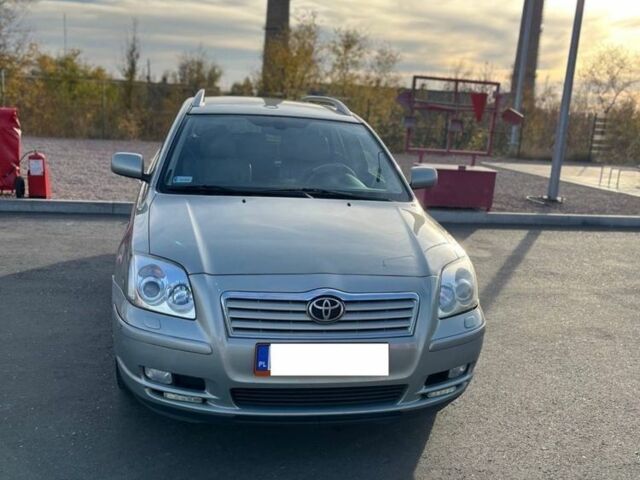 Бежевый Тойота Авенсис, объемом двигателя 2 л и пробегом 1 тыс. км за 2700 $, фото 2 на Automoto.ua