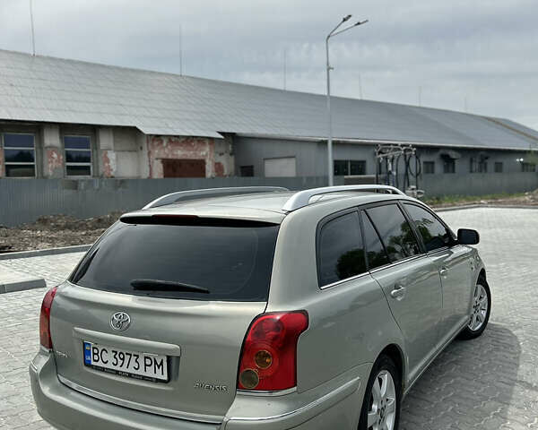 Бежевый Тойота Авенсис, объемом двигателя 2 л и пробегом 305 тыс. км за 5599 $, фото 5 на Automoto.ua