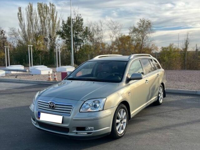 Бежевый Тойота Авенсис, объемом двигателя 2 л и пробегом 1 тыс. км за 2700 $, фото 1 на Automoto.ua