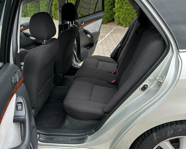 Бежевий Тойота Авенсіс, об'ємом двигуна 2 л та пробігом 260 тис. км за 3999 $, фото 14 на Automoto.ua