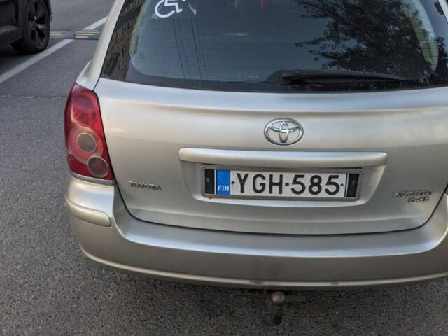 Бежевый Тойота Авенсис, объемом двигателя 2 л и пробегом 311 тыс. км за 3883 $, фото 3 на Automoto.ua