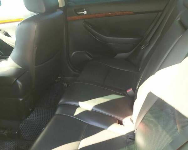 Бежевый Тойота Авенсис, объемом двигателя 2 л и пробегом 173 тыс. км за 6200 $, фото 4 на Automoto.ua
