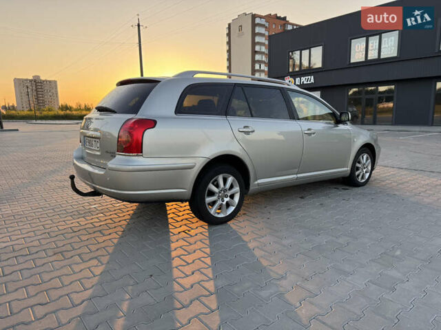 Бежевый Тойота Авенсис, объемом двигателя 2 л и пробегом 331 тыс. км за 5200 $, фото 4 на Automoto.ua