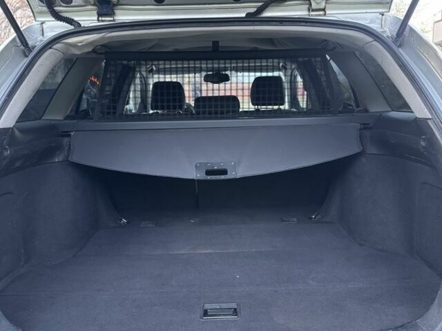 Бежевый Тойота Авенсис, объемом двигателя 2 л и пробегом 250 тыс. км за 2850 $, фото 21 на Automoto.ua