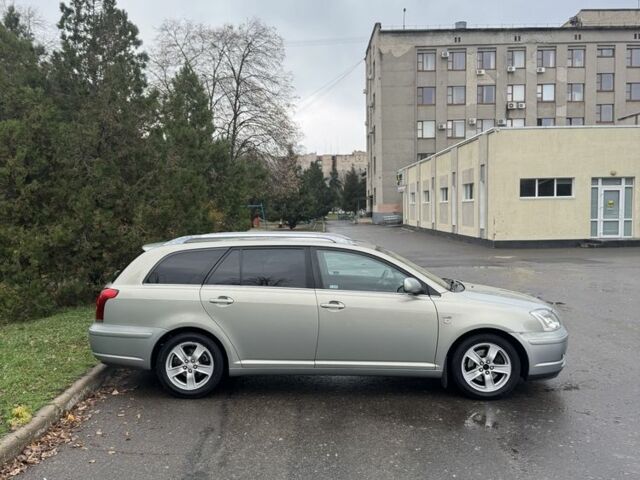 Бежевый Тойота Авенсис, объемом двигателя 0 л и пробегом 250 тыс. км за 3150 $, фото 4 на Automoto.ua