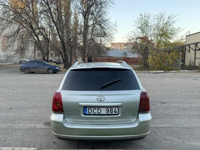 Бежевый Тойота Авенсис, объемом двигателя 2 л и пробегом 250 тыс. км за 2850 $, фото 5 на Automoto.ua