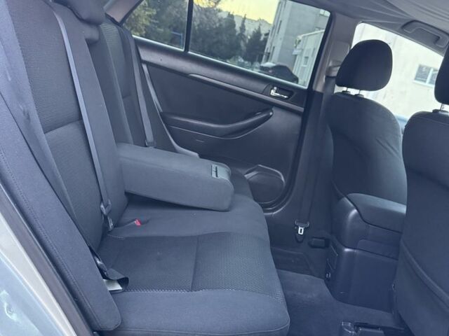 Бежевый Тойота Авенсис, объемом двигателя 2 л и пробегом 250 тыс. км за 2850 $, фото 18 на Automoto.ua