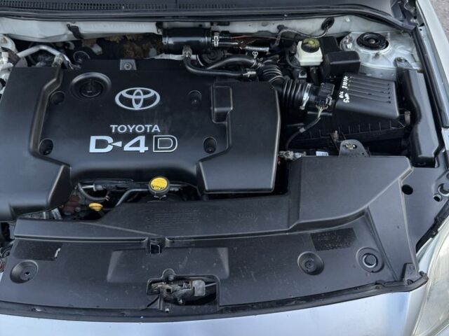 Бежевый Тойота Авенсис, объемом двигателя 2 л и пробегом 250 тыс. км за 2850 $, фото 23 на Automoto.ua