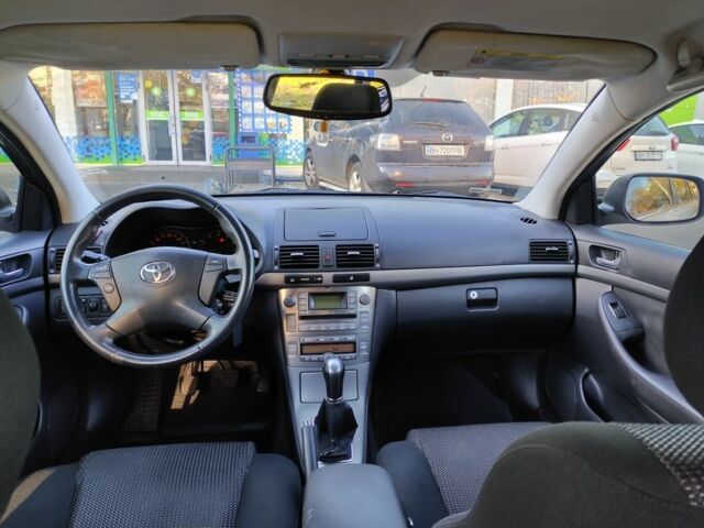 Бежевый Тойота Авенсис, объемом двигателя 2 л и пробегом 263 тыс. км за 6500 $, фото 6 на Automoto.ua