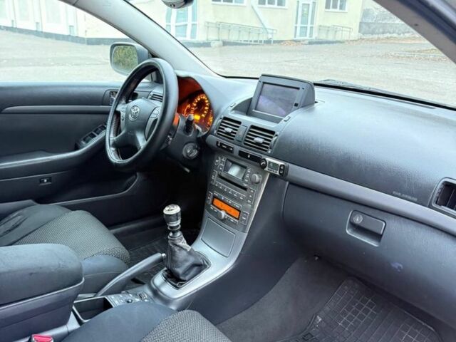 Бежевый Тойота Авенсис, объемом двигателя 2.2 л и пробегом 250 тыс. км за 3350 $, фото 16 на Automoto.ua