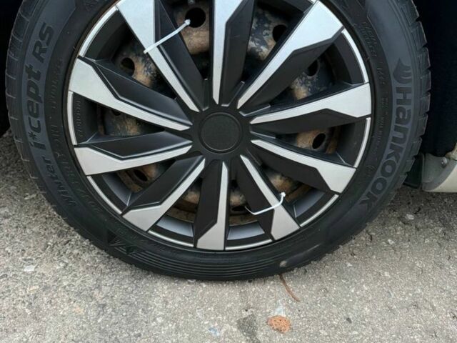 Бежевый Тойота Авенсис, объемом двигателя 2.2 л и пробегом 250 тыс. км за 3350 $, фото 22 на Automoto.ua