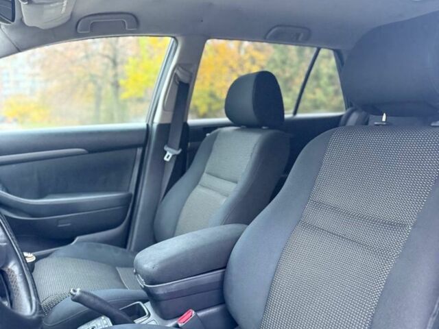 Бежевый Тойота Авенсис, объемом двигателя 2.2 л и пробегом 250 тыс. км за 3350 $, фото 11 на Automoto.ua