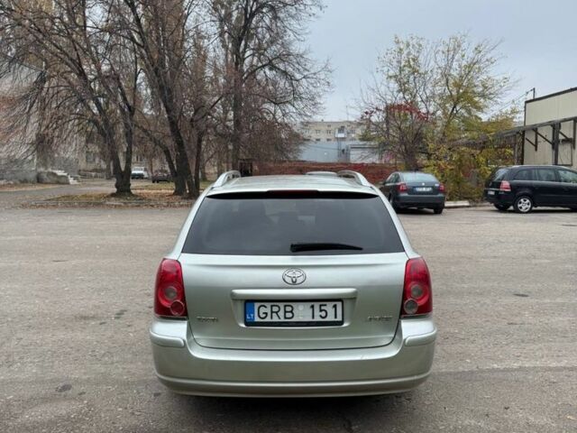 Бежевый Тойота Авенсис, объемом двигателя 2.2 л и пробегом 250 тыс. км за 3350 $, фото 5 на Automoto.ua
