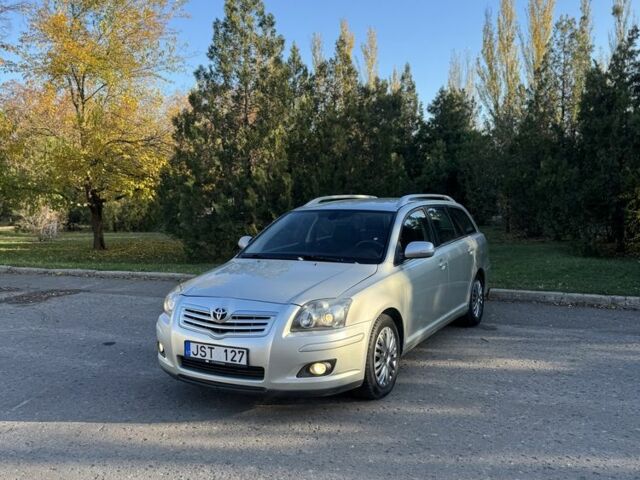 Бежевый Тойота Авенсис, объемом двигателя 2 л и пробегом 250 тыс. км за 3450 $, фото 9 на Automoto.ua