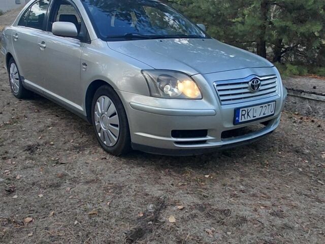 Бежевый Тойота Авенсис, объемом двигателя 2 л и пробегом 350 тыс. км за 2150 $, фото 3 на Automoto.ua