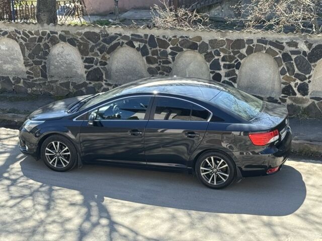 Черный Тойота Авенсис, объемом двигателя 2 л и пробегом 209 тыс. км за 11000 $, фото 5 на Automoto.ua
