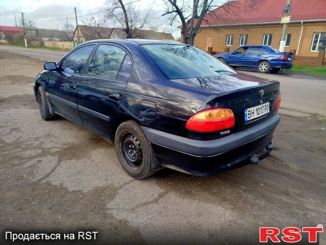 Чорний Тойота Авенсіс, об'ємом двигуна 1.8 л та пробігом 250 тис. км за 3000 $, фото 4 на Automoto.ua