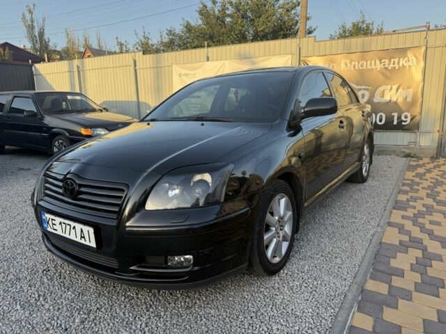 Черный Тойота Авенсис, объемом двигателя 2 л и пробегом 230 тыс. км за 4999 $, фото 1 на Automoto.ua
