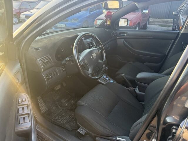 Черный Тойота Авенсис, объемом двигателя 2 л и пробегом 230 тыс. км за 4999 $, фото 19 на Automoto.ua