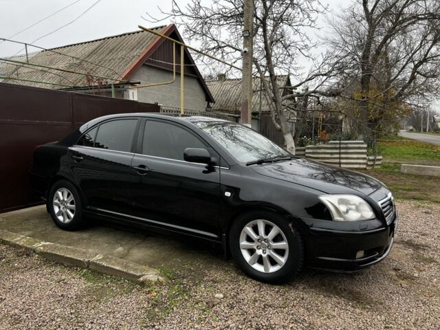 Черный Тойота Авенсис, объемом двигателя 2 л и пробегом 300 тыс. км за 4200 $, фото 5 на Automoto.ua