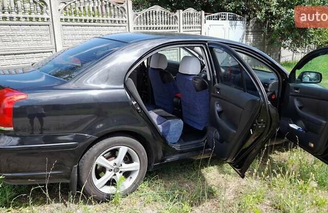 Черный Тойота Авенсис, объемом двигателя 1.8 л и пробегом 310 тыс. км за 6800 $, фото 3 на Automoto.ua