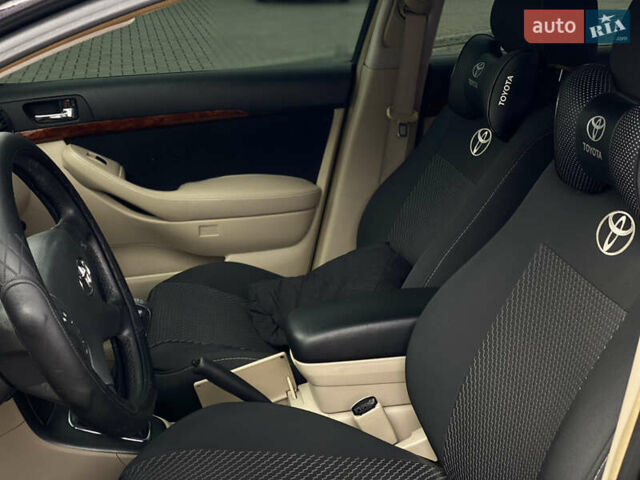 Черный Тойота Авенсис, объемом двигателя 2 л и пробегом 400 тыс. км за 5899 $, фото 8 на Automoto.ua