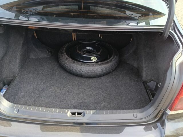 Чорний Тойота Авенсіс, об'ємом двигуна 1.8 л та пробігом 279 тис. км за 6000 $, фото 3 на Automoto.ua