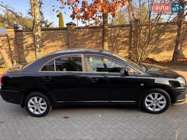 Черный Тойота Авенсис, объемом двигателя 1.8 л и пробегом 273 тыс. км за 5500 $, фото 3 на Automoto.ua
