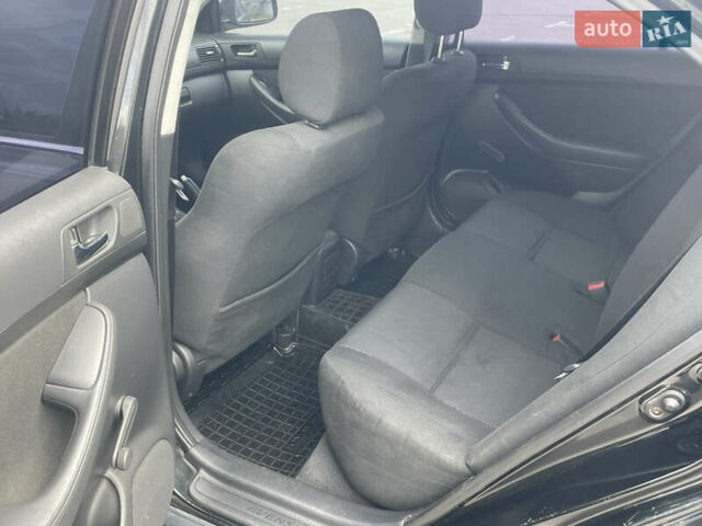 Черный Тойота Авенсис, объемом двигателя 1.8 л и пробегом 451 тыс. км за 4900 $, фото 1 на Automoto.ua