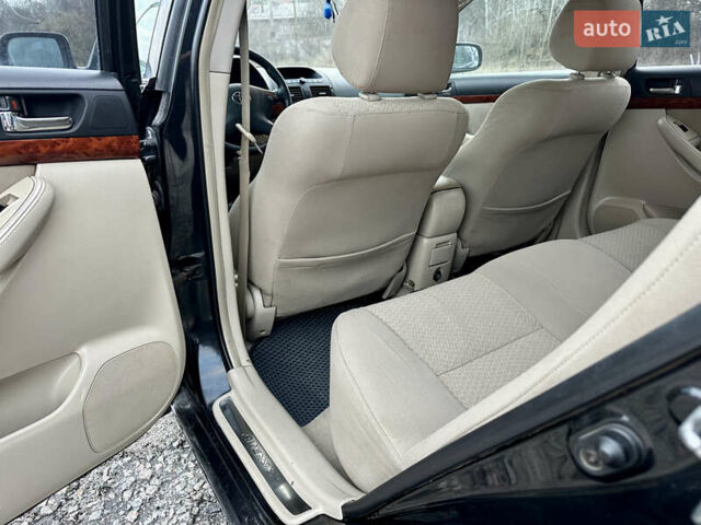 Черный Тойота Авенсис, объемом двигателя 1.79 л и пробегом 335 тыс. км за 4450 $, фото 12 на Automoto.ua