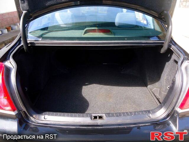 Черный Тойота Авенсис, объемом двигателя 18 л и пробегом 111 тыс. км за 6100 $, фото 9 на Automoto.ua