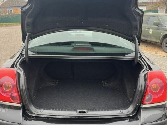 Чорний Тойота Авенсіс, об'ємом двигуна 0 л та пробігом 300 тис. км за 2700 $, фото 6 на Automoto.ua