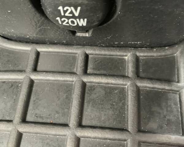 Черный Тойота Авенсис, объемом двигателя 1.8 л и пробегом 199 тыс. км за 6999 $, фото 13 на Automoto.ua