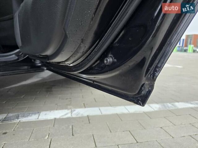 Черный Тойота Авенсис, объемом двигателя 2 л и пробегом 350 тыс. км за 4999 $, фото 29 на Automoto.ua