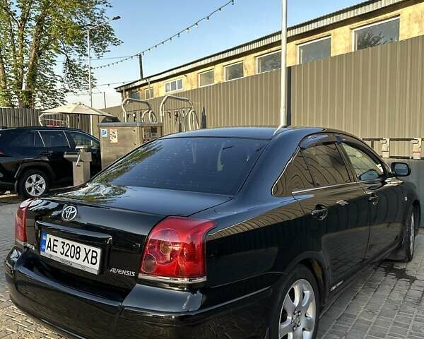 Черный Тойота Авенсис, объемом двигателя 1.79 л и пробегом 183 тыс. км за 6200 $, фото 3 на Automoto.ua