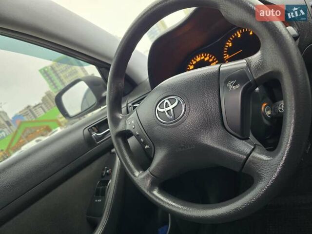 Черный Тойота Авенсис, объемом двигателя 2 л и пробегом 350 тыс. км за 4999 $, фото 20 на Automoto.ua