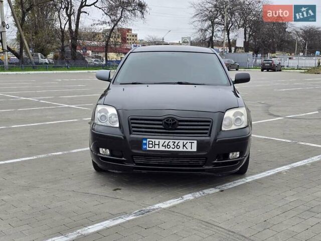 Черный Тойота Авенсис, объемом двигателя 2 л и пробегом 350 тыс. км за 4999 $, фото 2 на Automoto.ua
