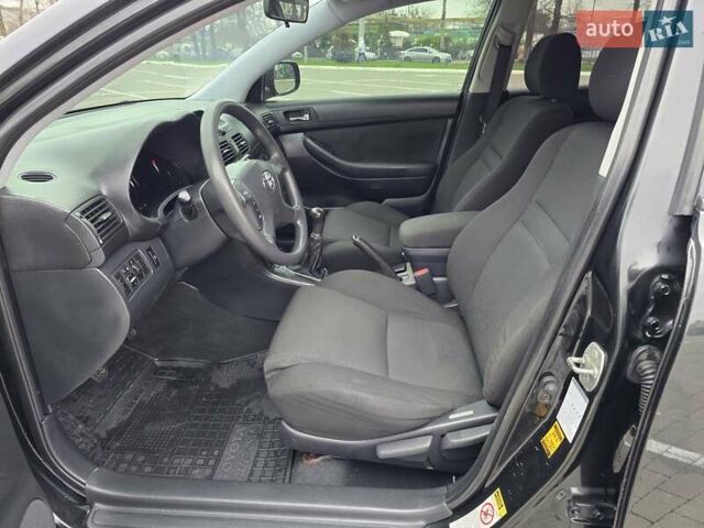 Черный Тойота Авенсис, объемом двигателя 2 л и пробегом 350 тыс. км за 4999 $, фото 23 на Automoto.ua