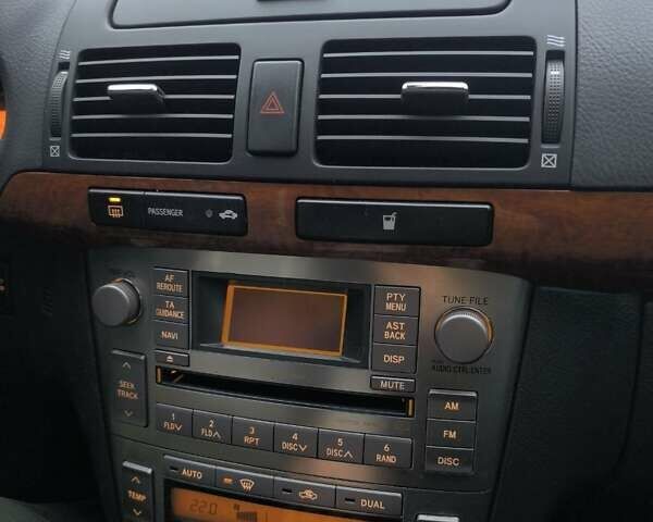 Черный Тойота Авенсис, объемом двигателя 1.8 л и пробегом 190 тыс. км за 7100 $, фото 7 на Automoto.ua