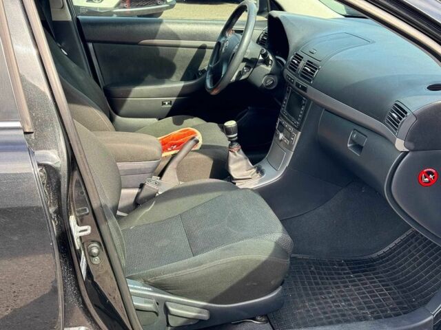 Чорний Тойота Авенсіс, об'ємом двигуна 2 л та пробігом 264 тис. км за 6780 $, фото 21 на Automoto.ua