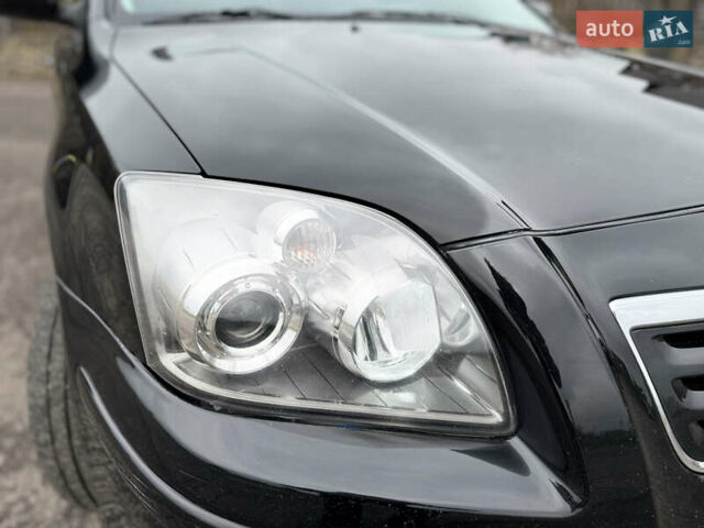 Чорний Тойота Авенсіс, об'ємом двигуна 1.79 л та пробігом 180 тис. км за 7590 $, фото 3 на Automoto.ua